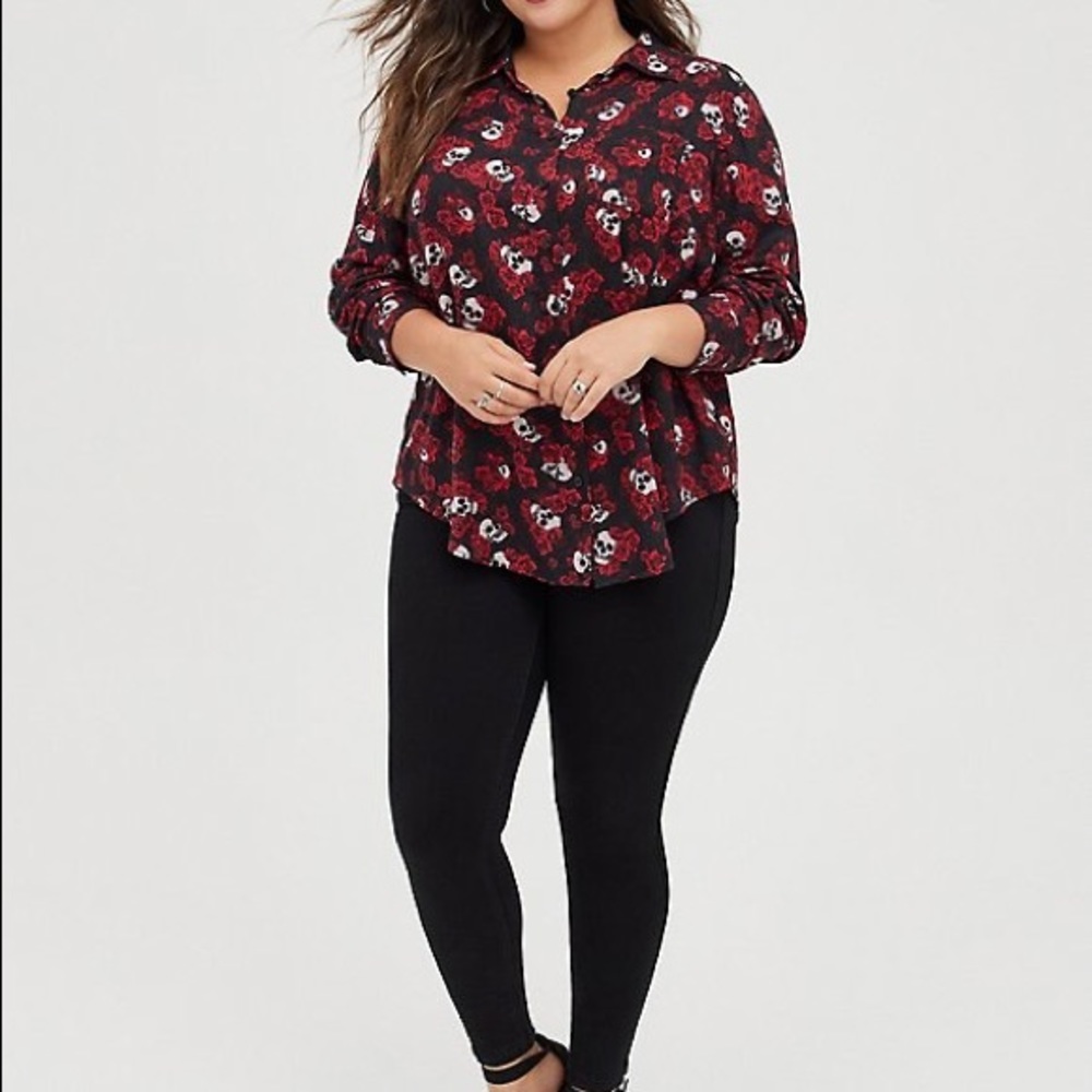 Torrid Brushed Rayon Skull Floral Size 2 BNWT - Picture 3 of 6
